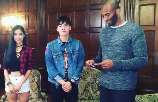 主持人周玲安老公是谁离婚了吗 曾采访NBA巨星哈登成篮球女神