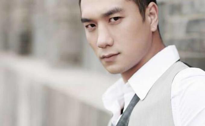 黄觉老婆麦子闪婚生娃 前女友徐静蕾不婚主义是分手原因吗