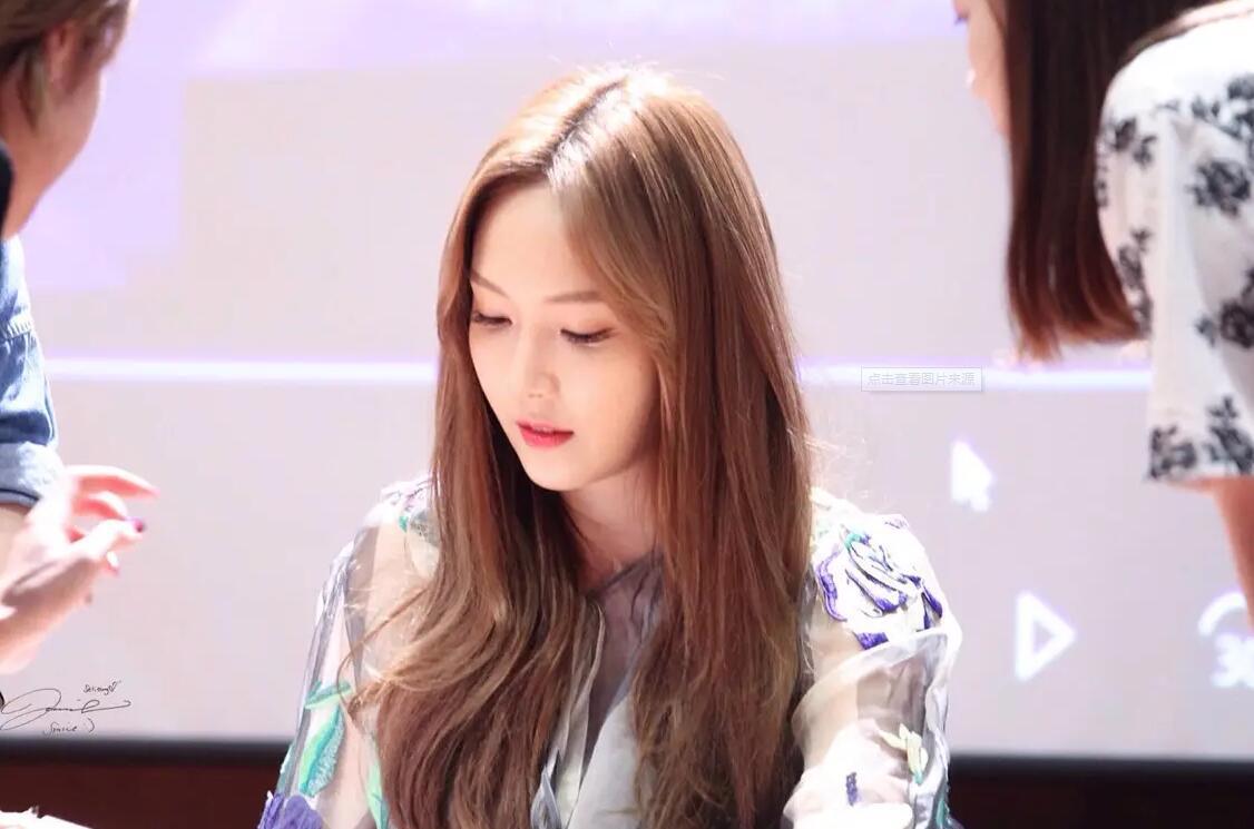 郑秀妍参加乘风破浪遭抵制 原因与限韩令有关