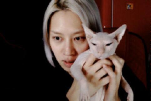 金希澈避谈雪莉具荷拉原来是这个原因 金希澈感谢刘在石谈崔雪莉