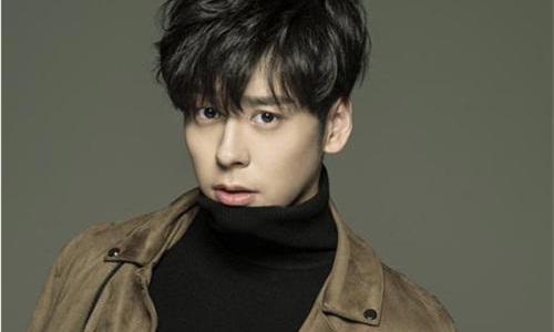 魏哲鸣老婆王小岚照片长什么样 魏哲鸣英年早婚个人资料介绍