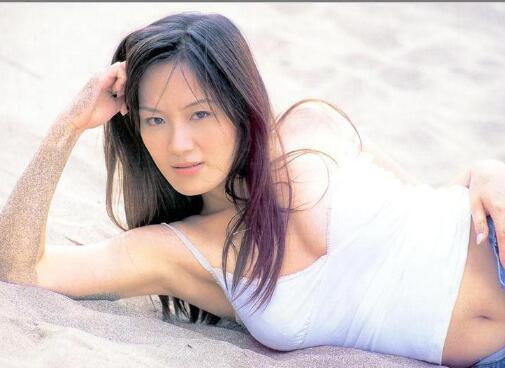 selina前夫最新消息承认新恋情 新女友尹馨个人资料深扒引热议