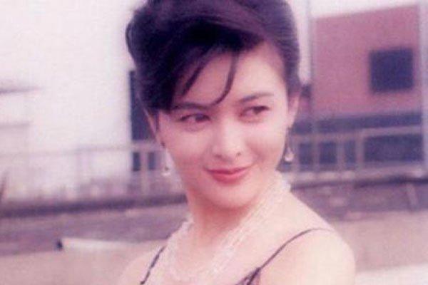 关之琳刘銮雄年轻时的荒唐事 关之琳高尔夫球事件始末