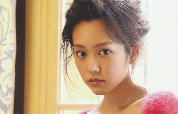 桐谷美玲没有生理期体重轻得吓人 宣布结婚后胖到颜值巅峰
