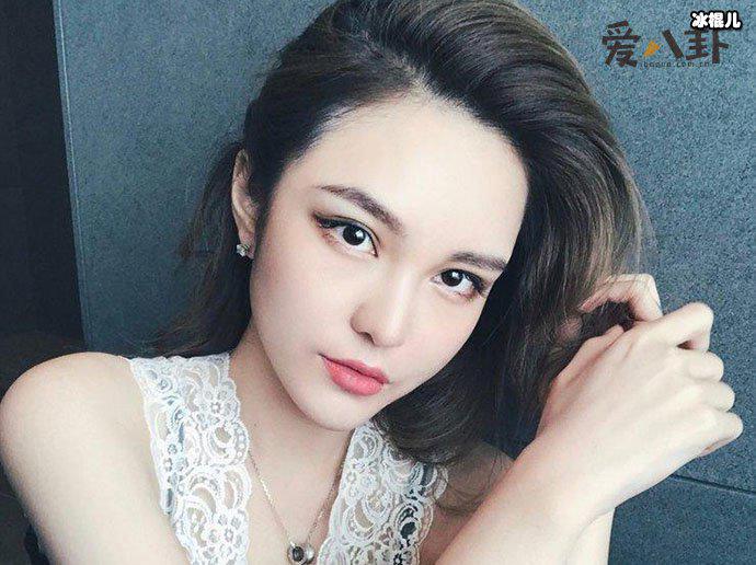 周扬青家里是什么家世 她家里很有钱吗