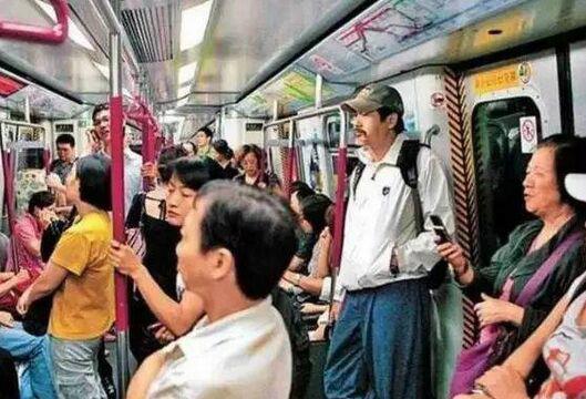 周润发有多少钱 周润发捐款56亿捐到哪里了