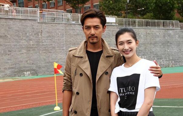 王晓晨和胡歌真的领证了吗 两人被曝隐婚生子在一起了?