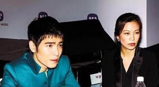 萧敬腾承认恋情与经纪人什么时候在一起的 萧敬腾经纪人资料曝光