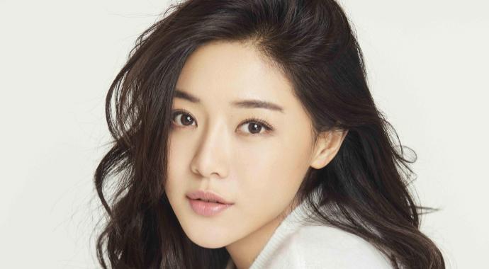 邓家佳什么时候离的婚样 邓家佳离婚原因是什么前夫资料照片曝光