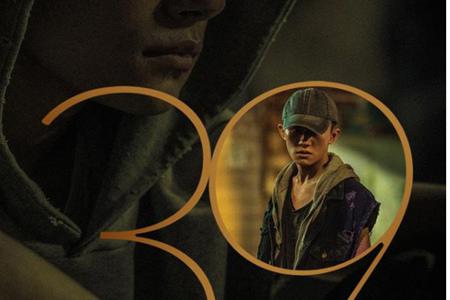 周冬雨封后获金像奖最佳女主，易烊千玺喜获金像奖最佳新演员