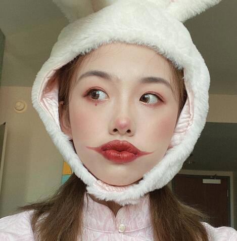 王清媛怎么那么有钱 网红阿沁家境遭扒父母都很支持自己创业