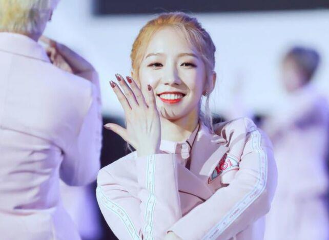 孟美岐事件是怎么回事 网传孟美岐20天开16次房