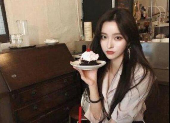 程晨sabrina是谁 真实身份遭扒什么爷爷叔叔都是假的