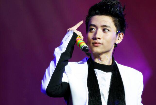 魏晨为什么被全网封 原因与魏晨照片门事件有关