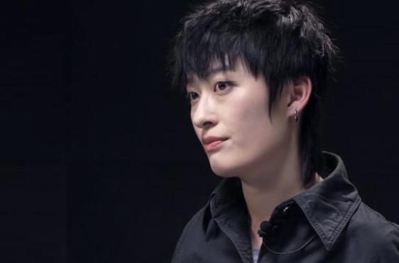 曾轶可为什么封了 曾轶可机场事件处理结果