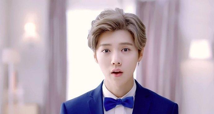 李现出演鹿晗的哪个MV 鹿晗李现的MV《勋章》歌词仿佛预言