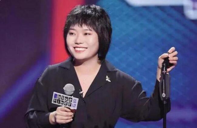 李雪琴高考考了多少分 李雪琴真实学历毕业于哪所大学