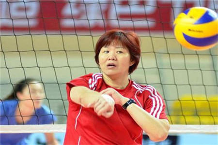 郎平微博更新中国女排最新挑战 郎平个人资料是中国骄傲