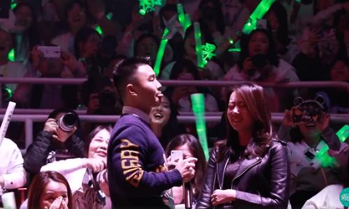 许魏洲朋友求婚许魏洲粉丝引热议 许魏洲演唱会成月老遭调侃