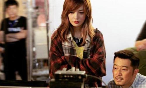 赵薇谈演员门槛变低网友直呼通透 赵薇近况新综艺开播热度高