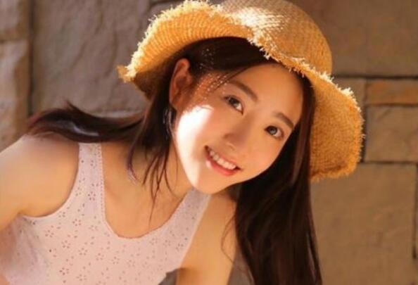 于莎莎张纯烨撞脸对比照 于莎莎老公陈启恒真的吗