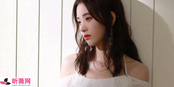 鞠婧祎为什么是四千年第一美女 网友评价长相一般很普通