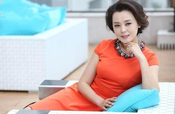 梁爱琪有几次婚史老公是谁 亲爱的热爱的演李现后妈终爆红