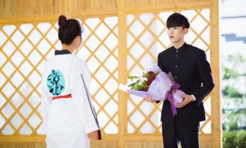 郭俊辰的女朋是谁 郭俊辰求婚谭松韵让人震惊