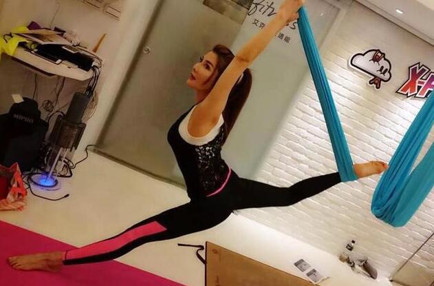 杨丽菁近期现况深陷整容传闻 感情经历曲折杨丽菁老公是谁