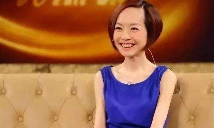 鲁豫23岁旧照曝光和近照差别巨大 陈鲁豫体重轻到吓人太可怕