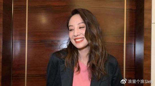 郑希怡肺部被捅穿是怎么回事 郑希怡在应采儿聚会上坠楼事件始末