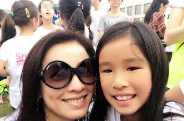 张庭女儿是亲生的吗 网传张庭儿子和女儿都是试管婴儿