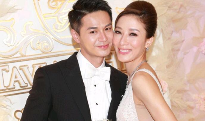杨怡产女近照曝光 晒出一家三口合照自曝女儿叫小珍珠