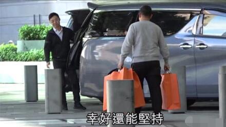 刘銮雄现任老婆是谁 刘銮雄太太消费半小时狂花6位数让人震惊