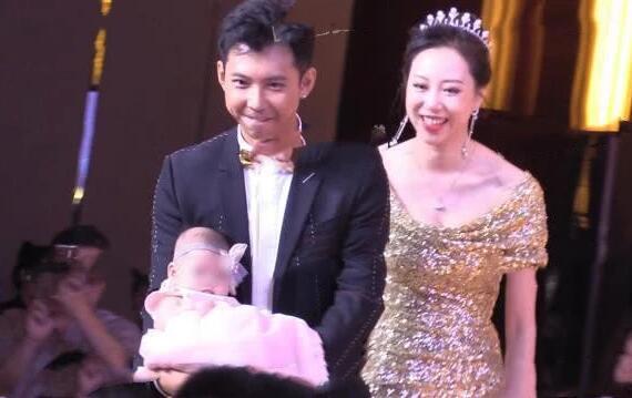 朱时茂儿子为什么姓叶 陈佩斯现身朱时茂儿子婚礼二人不同台