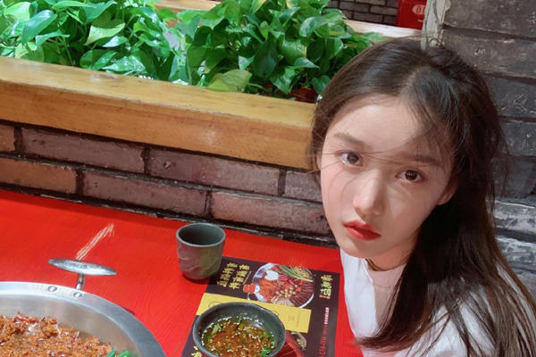 姜贞羽退赛吗 发文宣布退出创造营2020令网友不舍