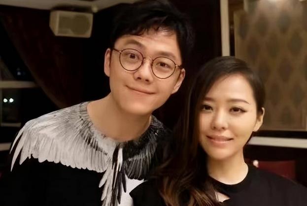 张靓颖冯珂什么时候结婚的 张靓颖冯珂分手原因分析