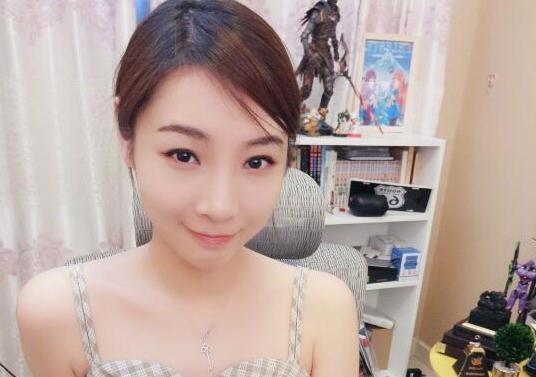 女流66在斗鱼年薪大约多少 斗鱼上市为什么有女流