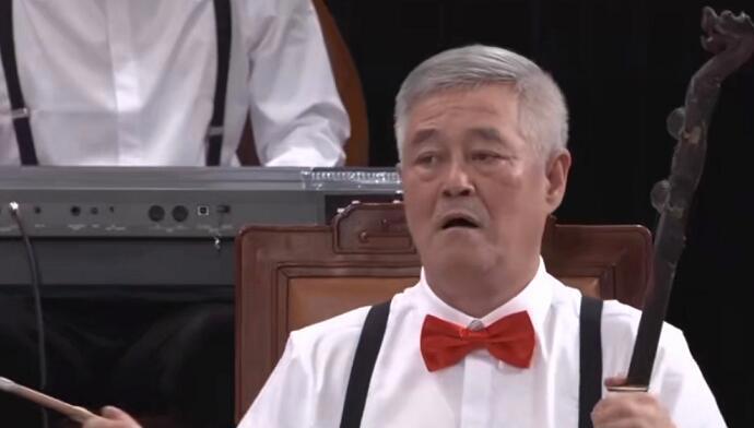 赵本山携赵家班合体表演 赵家班神仙阵容现场视频曝光小沈阳缺席
