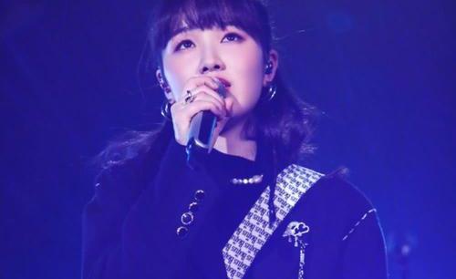 秦凡淇奇袭黄霄云成功了吗 不透气的房间秦凡淇个人资料深扒