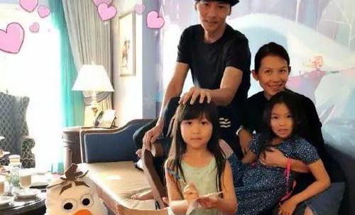 蔡少芬三胎生子张晋微博晒全家福 蔡少芬张晋喜得子微博获祝福