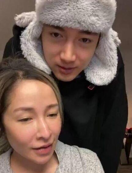萧亚轩素颜照对比显苍老 直播画面让人不敢认