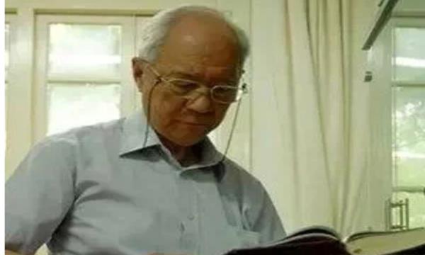 化纤领域奠基人郁铭芳院士逝世，年过古稀仍为本科生授课！