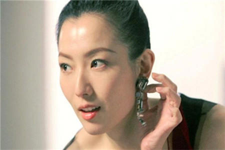 郑秀文个人资料 郑秀文金像奖陪跑现状最新消息