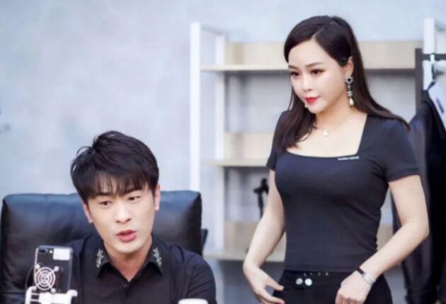 辛巴结过几次婚 辛巴和初瑞雪分手了吗