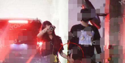 秦牛正威否认恋情说了什么 秦牛正威吴亦凡恋情事件微博小号遭扒