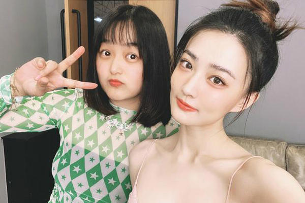 张铭恩胡冰卿是什么关系 相拥热吻新恋情疑曝光徐璐或许被小三