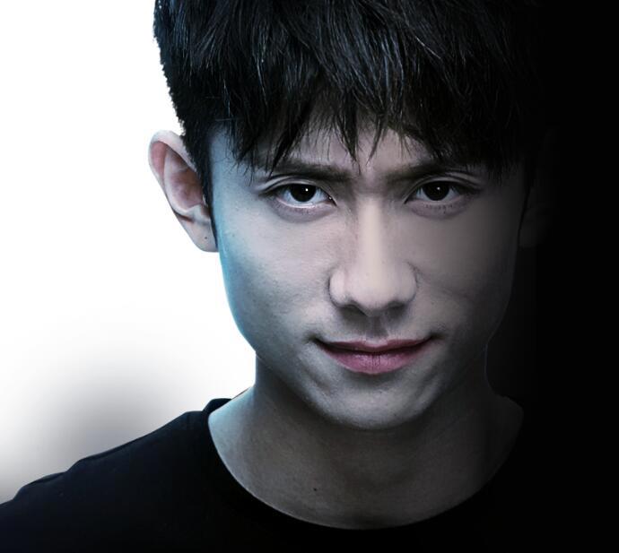 张一山挑战鱼罐头 张一山吃鲱鱼罐头视频曝光隔着屏幕都有味道了