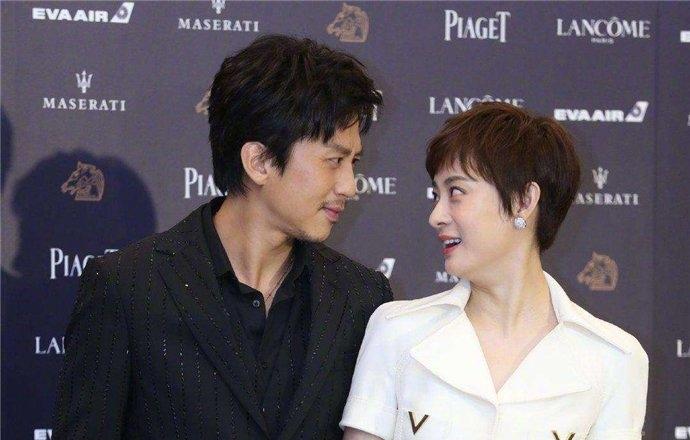 网曝邓超孙俪离婚细节曝光 邓超孙俪各玩各是什么情况