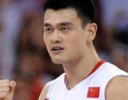 保安拦截姚明获赞 疫情面前人人有责!